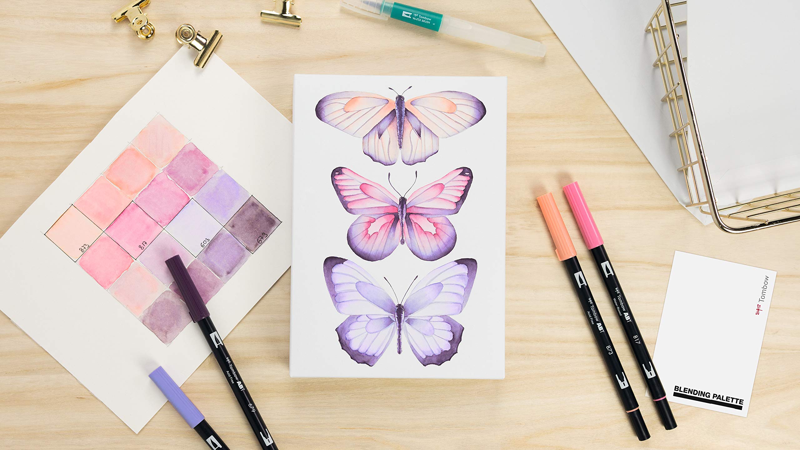 tombow-canvas-set1-watercoloring-canvas-set-elegante-schmetterlinge image 5