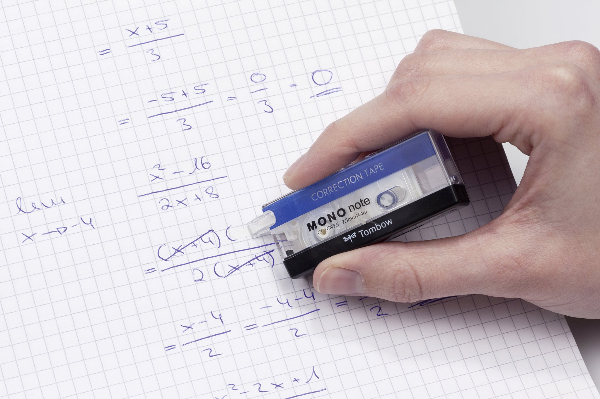 tombow-mono-note-korrekturroller-2-5-mm-x-4-m image 2